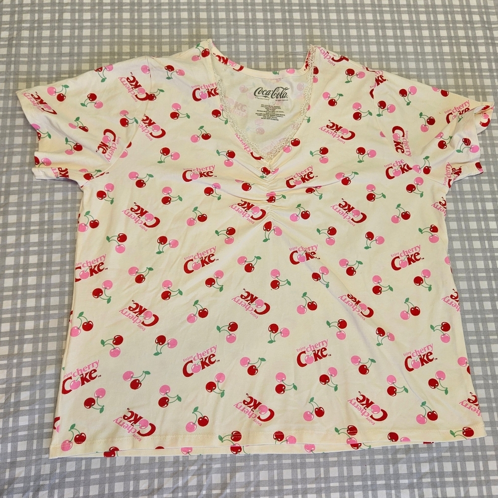 NWOT Retro Cherry Coke T-Shirt Women's Cream Red Pullover Lace Ruching V-neck